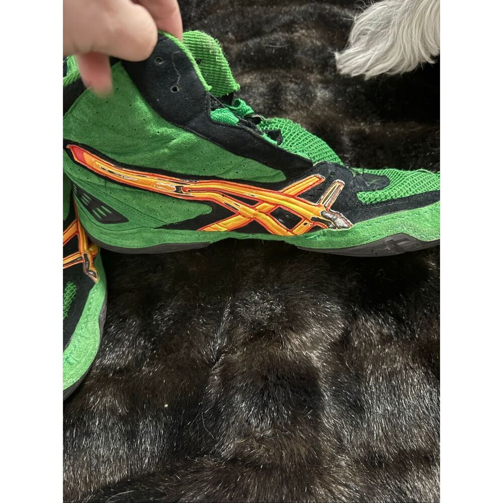 ASICS JY700 CAEL WRESTLING SHOES /MENS SIZE 12.5 athletic GREEN & BLACK
